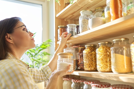 Comment bien équipée sa petite cuisine?